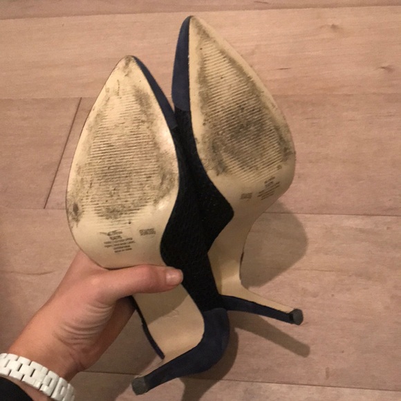 Navy Pumps - Picture 5 of 5